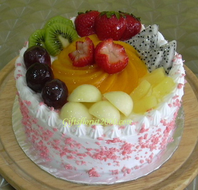 cake_vanilla_fruits.jpg