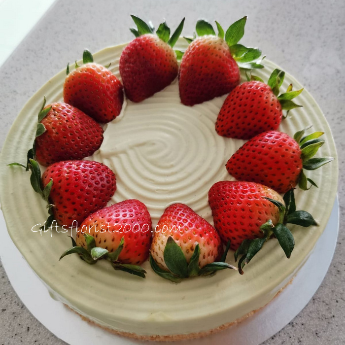 Vanilla Cake Strawberry Topper