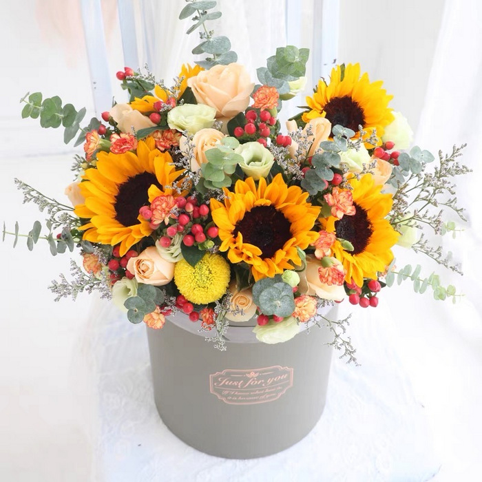 Florist Pick Flowers & Minion-BD7