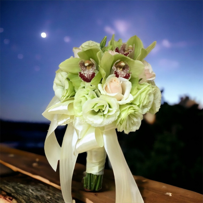 Green & Champagne Theme-Bridal Bouquet B21