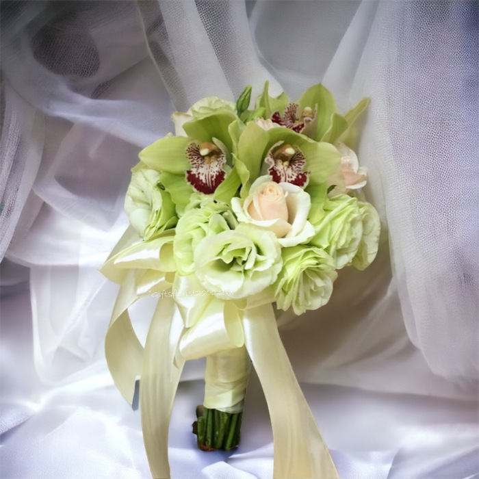 Green & Champagne Theme-Bridal Bouquet B21