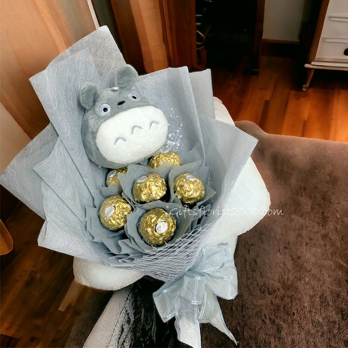A Gift For Totoro Lover-Chocolate Bouquet 1