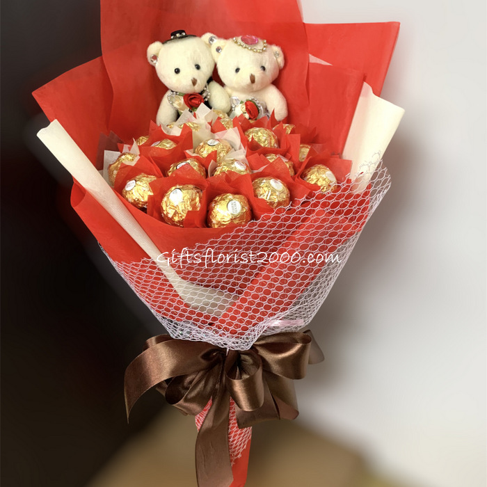 Valentine's Day Gift Arrangement Teddy Bear Baskets, Flowers  Candy/Chocolates