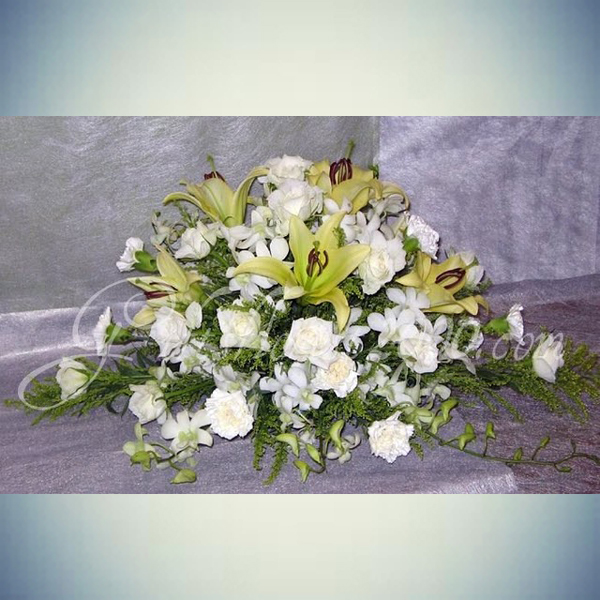 Funeral Flowers Arrangement 17-Lily & Roses Casket Spray