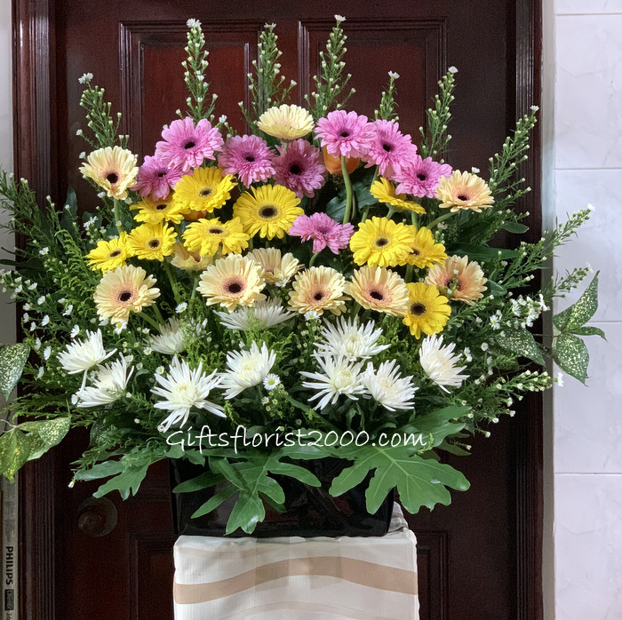 Funeral Flowers A18-In Our Thoughts