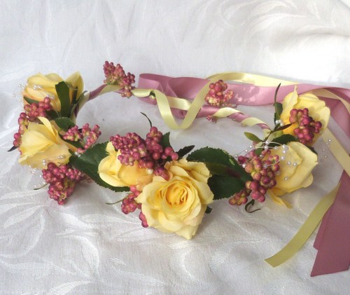 Fresh Flowers Roses & Berries Half Crown-Headpiece Flowers 4