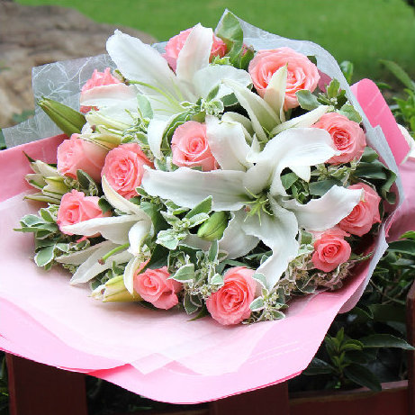 White Lily & Roses Bouquet-LB3