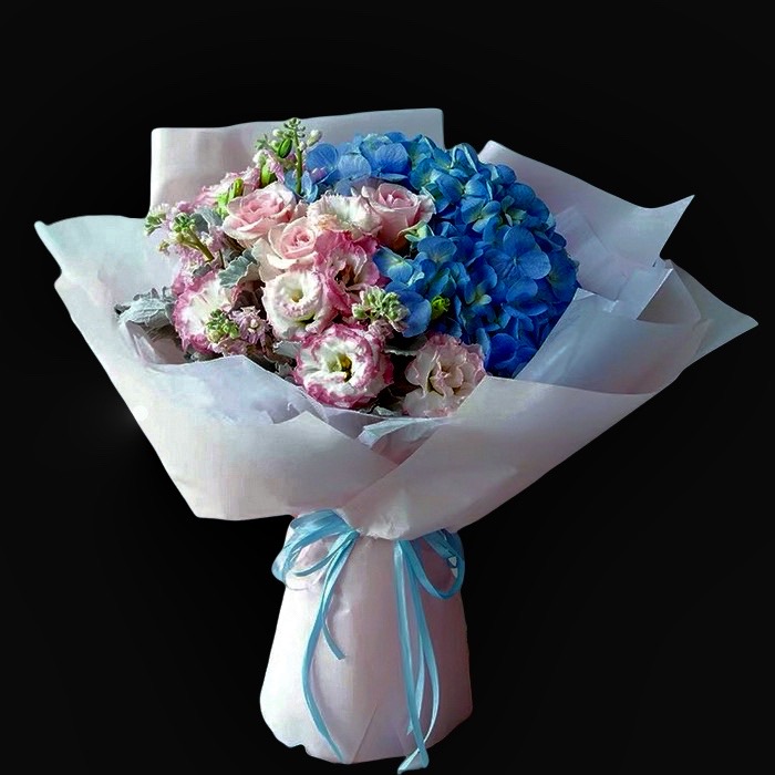 Blue & Pink Standing Bouquet