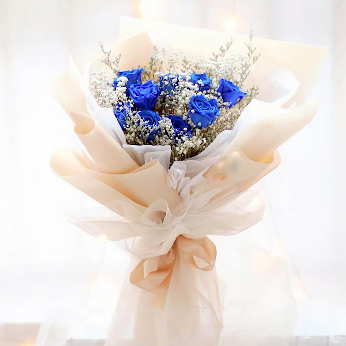 2022PR24-Blue Roses Bouquet