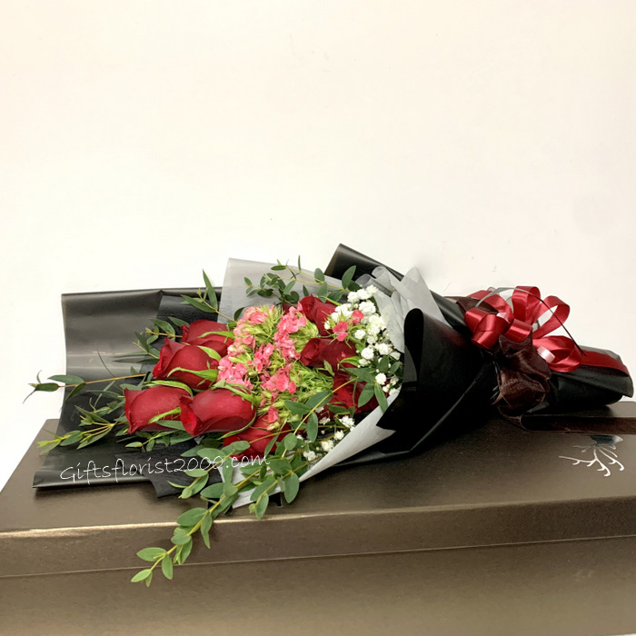 "Perfect Love" Roses In Box -RB13