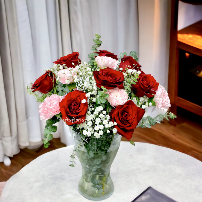 Red Roses In Vase-VF3