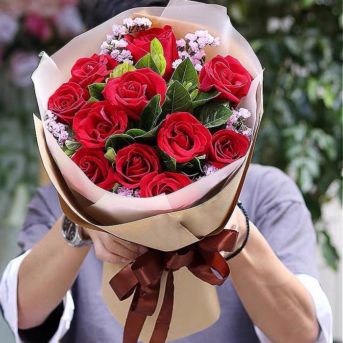2024VD1-Simple Red Roses Bouquet